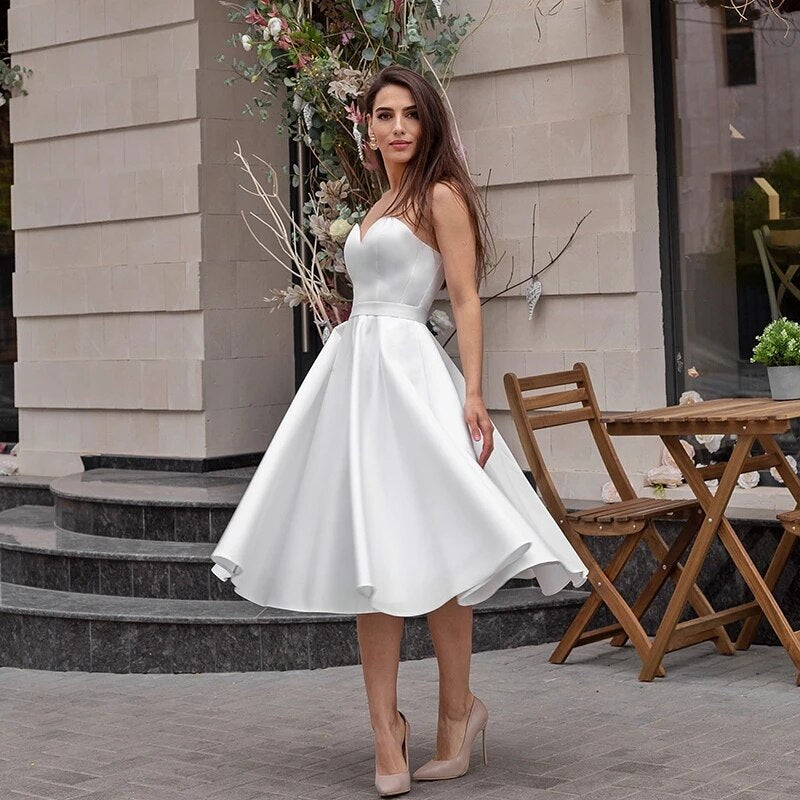 Cinessd Back to school Simple Sweetheart Satin Wedding Dress 2022 Short Beach Bridal Gown Knee-Length Vestidos De Noiva Undefined Online