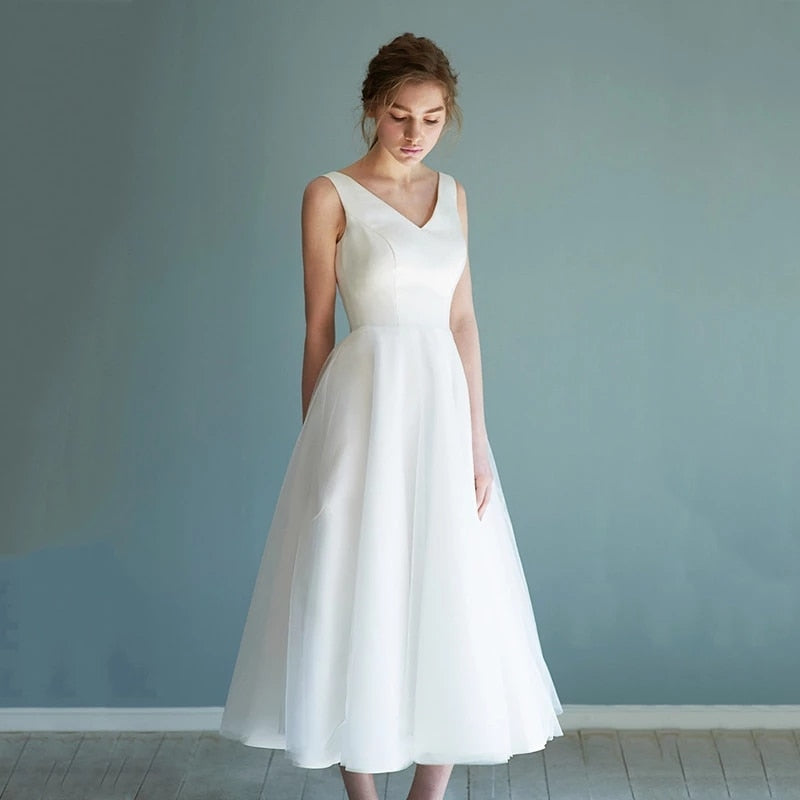 Cinessd Back to school New Simple Wedding Dress Satin Tea Length Sleeveless V Neck Bridal Dresses 2022 Vestidos De Boda Novia