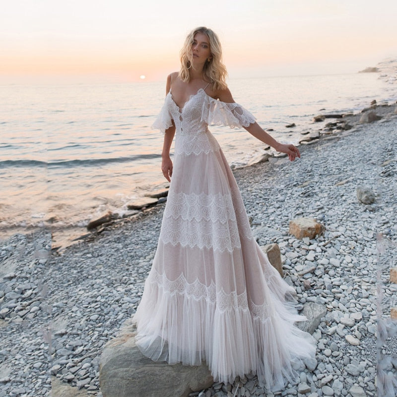 Cinessd Back to school Bohemian Wedding Dresses 2022 Off Shoulder Lace Appliques Bridal Gowns Sexy Backless Beach A Line Wedding Dress Robe De Mariee