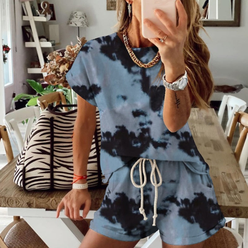 Cinessd Back to school outfit Women Set Summer Tie Dye Short Sleeve Top Shirt Loose And Biker Shorts Casual Two Piece Set Streetwear Outfits Tracksuits